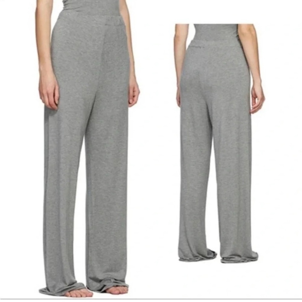 Skims Lounge Pants